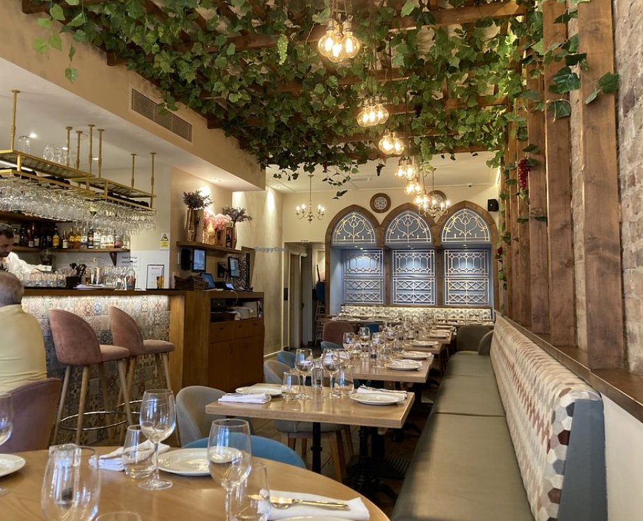 Ruba, lebanese restaurant in Teddington